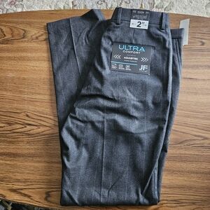 jf j.ferrar Men's Dark Gray Pinstripe Dress Pants